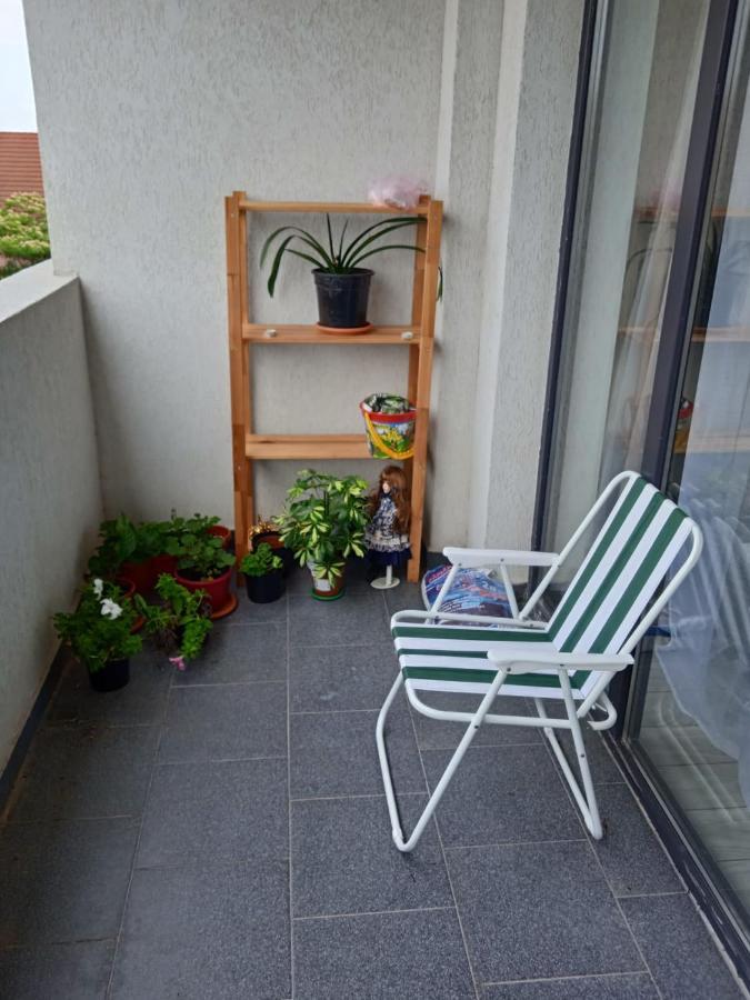 Deluxe 2 Bedroom Apartment With Balcony And Private Parking Bragadiru Ngoại thất bức ảnh